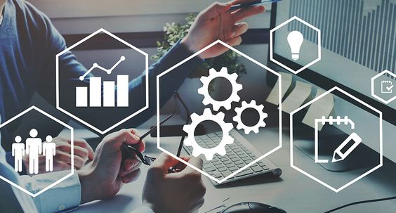 equipe trabalhando em uma imobiliária com ícones de serviços